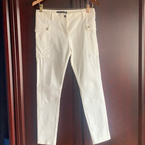 White pants - Picture 1 of 4